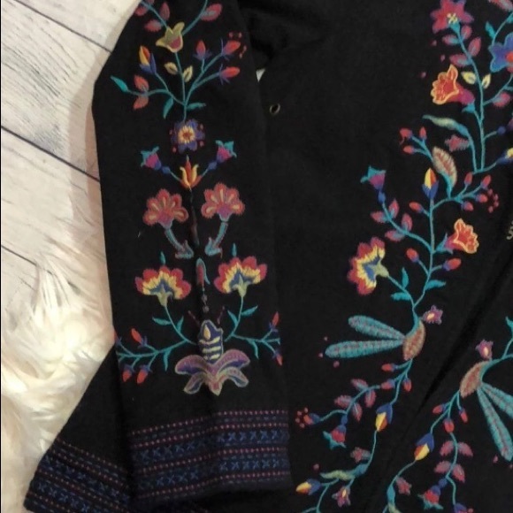 1 Only ⭐️JOHNNY WAS Embroidered XS Coatigan - Picture 3 of 8